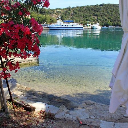 Apartments And Rooms By The Sea Zaglav, Dugi Otok - 8170 ซาลี ภายนอก รูปภาพ