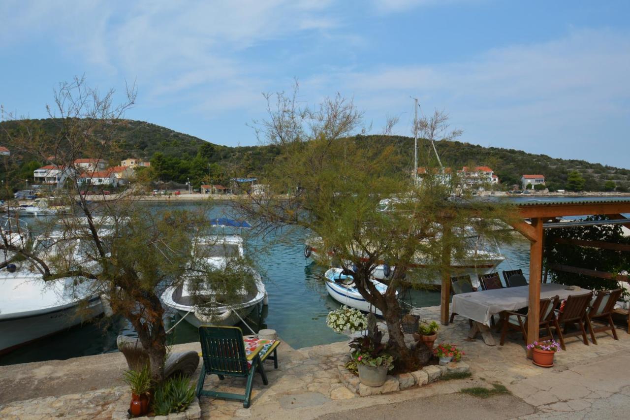 Apartments And Rooms By The Sea Zaglav, Dugi Otok - 8170 ซาลี ภายนอก รูปภาพ