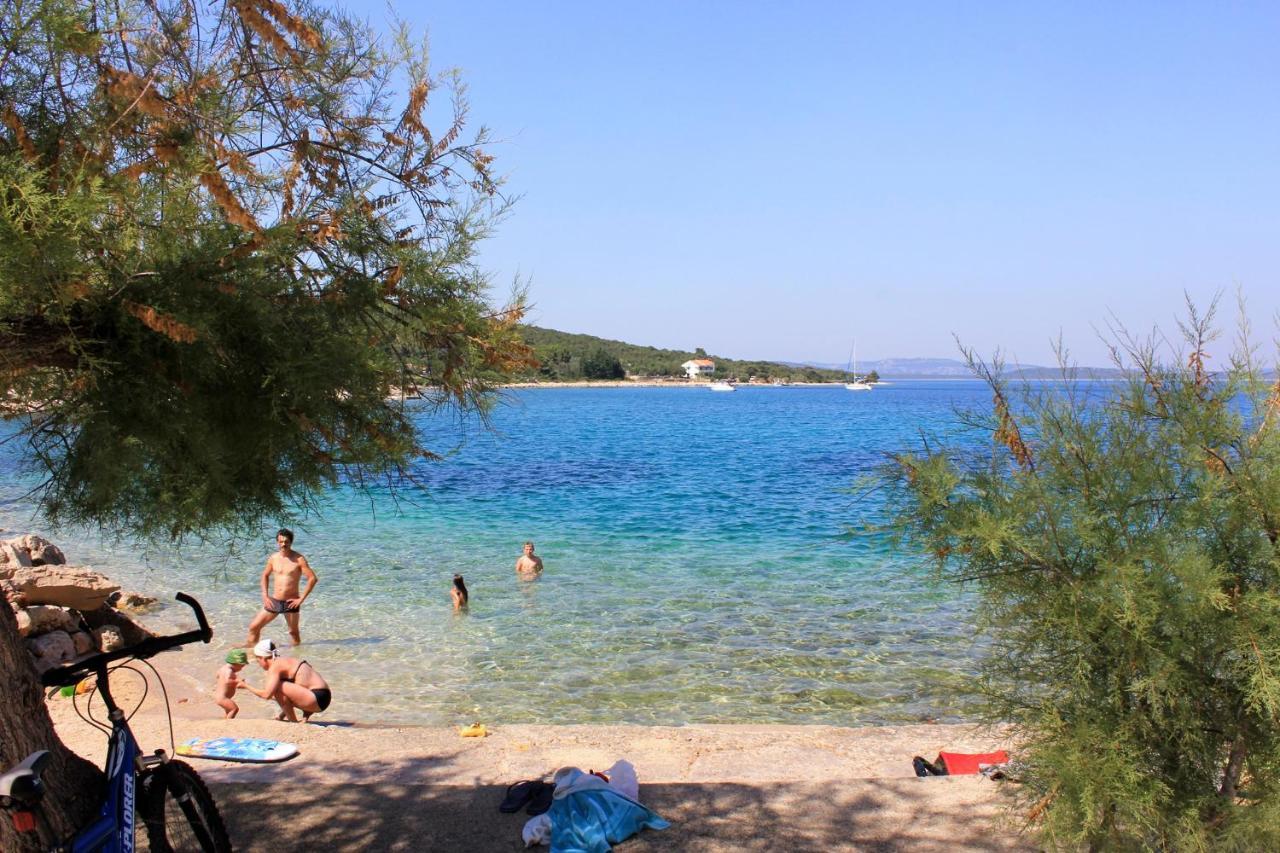 Apartments And Rooms By The Sea Zaglav, Dugi Otok - 8170 ซาลี ภายนอก รูปภาพ