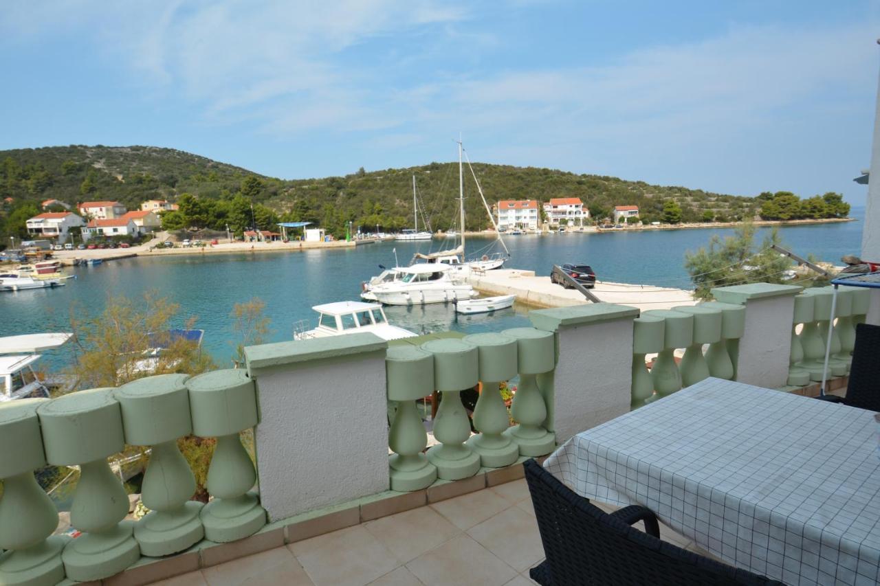 Apartments And Rooms By The Sea Zaglav, Dugi Otok - 8170 ซาลี ภายนอก รูปภาพ